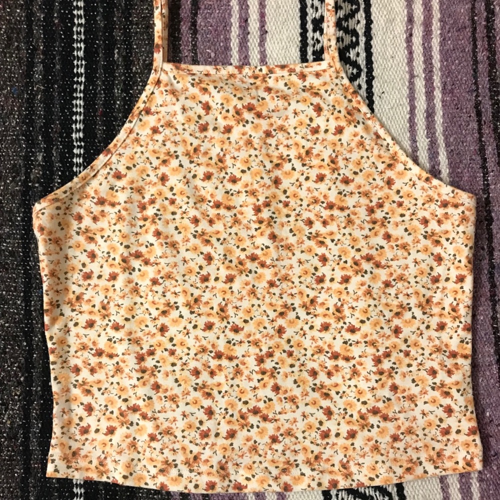 Floral/sunflower crop top.